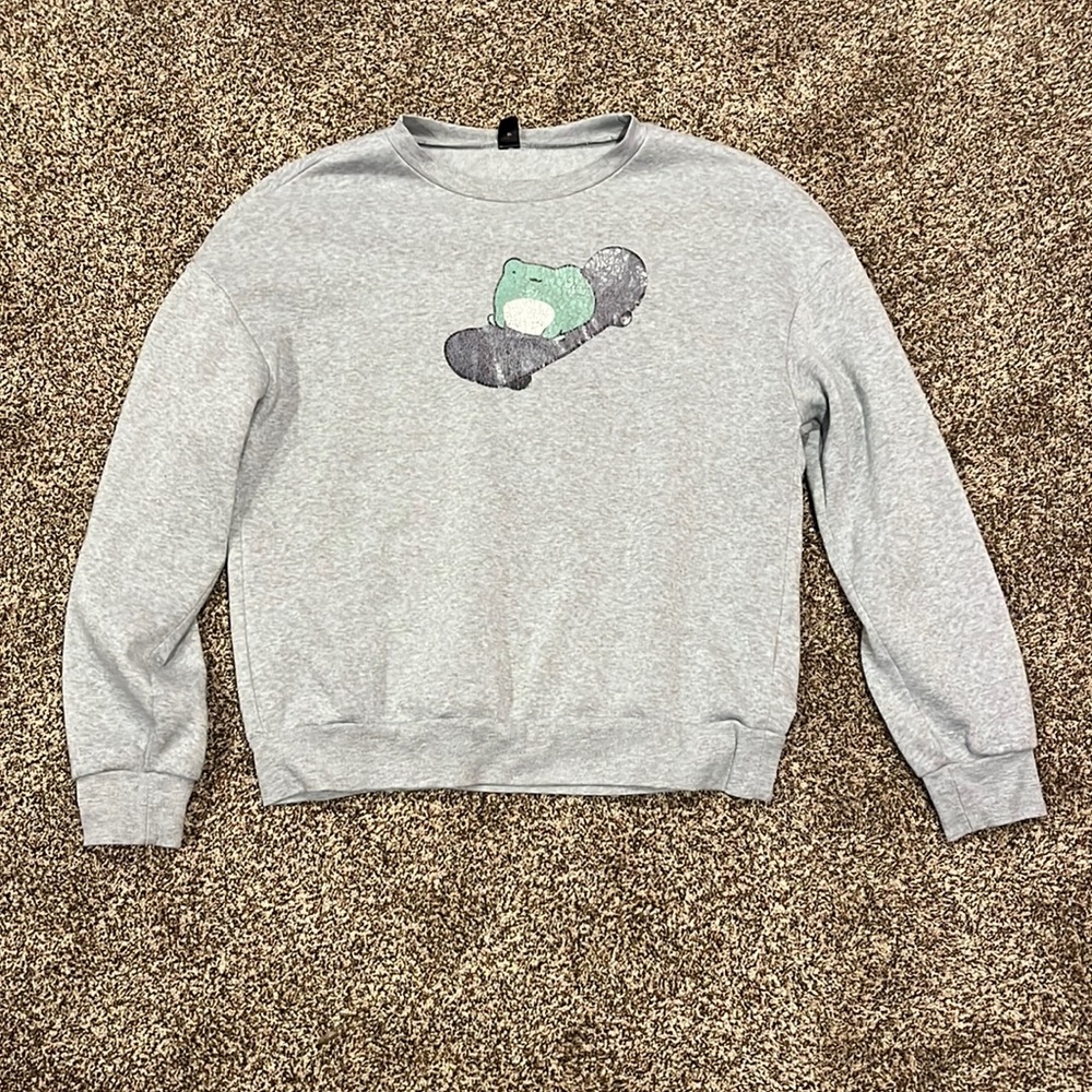L Gray Sweatshirt